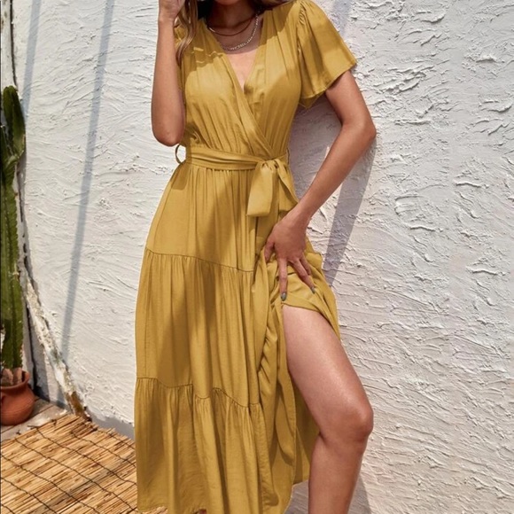 Boho surplice belted A line dress - Picture 15 of 15